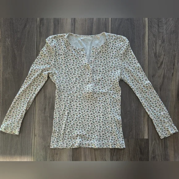 Dôen Paola Tee in Sunlit Secret Garden - Picture 4 of 13